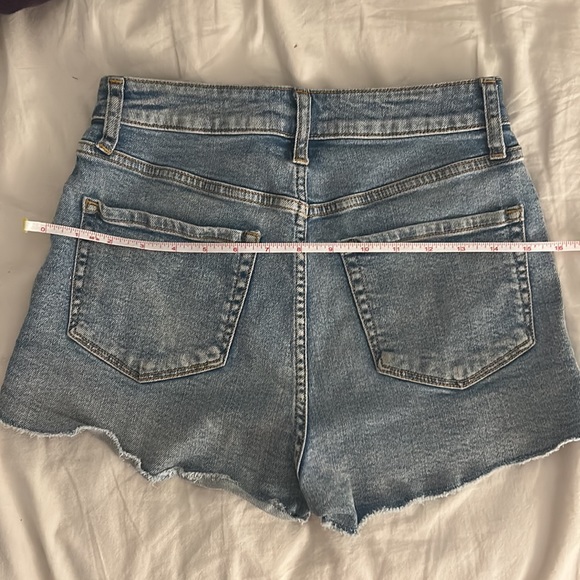 Sunday Best TATUM 3" JEAN SHORT from Aritzia size 28 - Picture 6 of 6